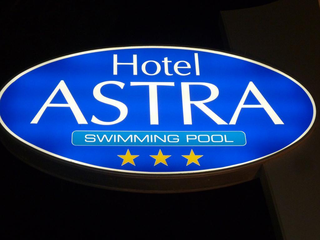 Hotel Astra Milano Marittima Eksteriør billede