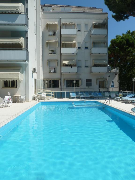 Hotel Astra Milano Marittima Eksteriør billede